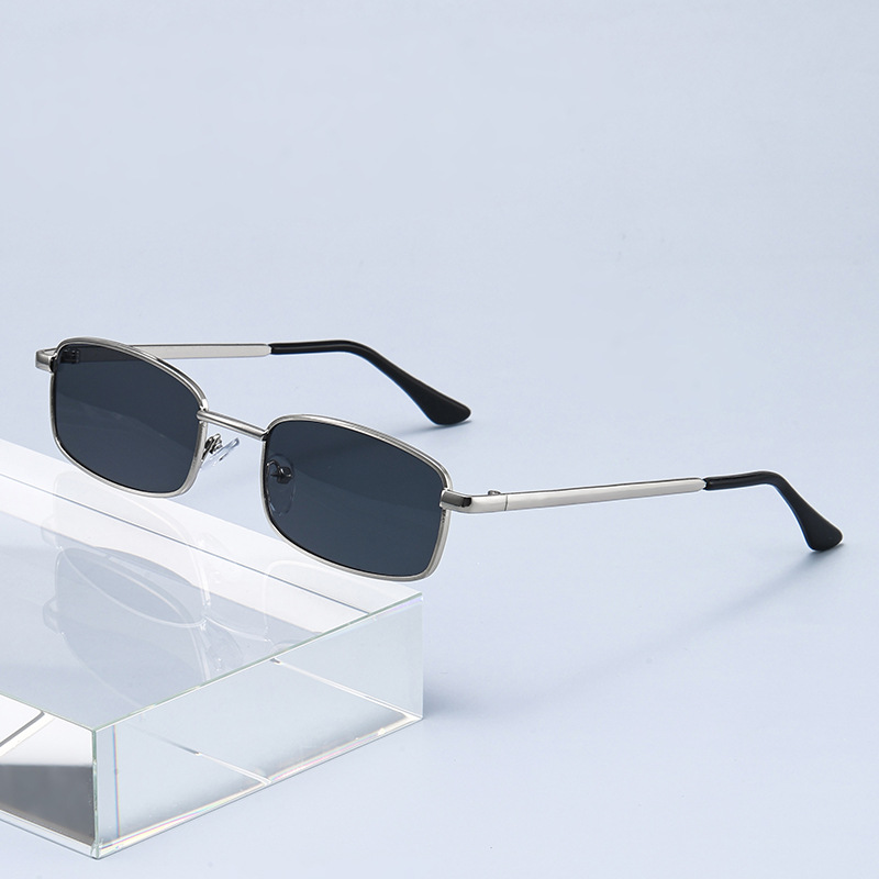 Occhiali da Sole Punk alla Mod - Women'S Fashion Eyeglasses recensione e prezzo