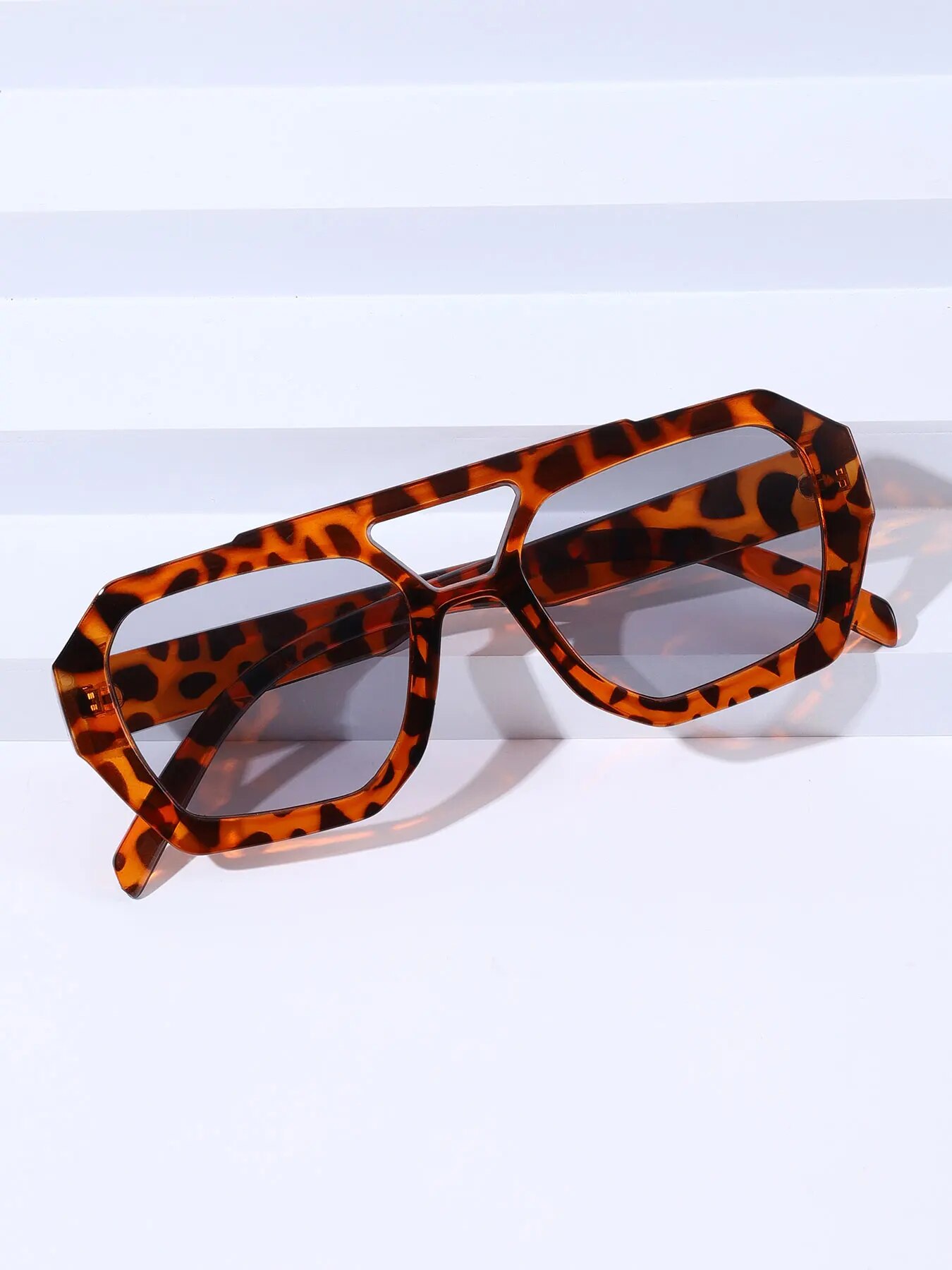 Occhiali da Sole Vintage Quadr - Women'S Fashion Eyewear recensione e prezzo